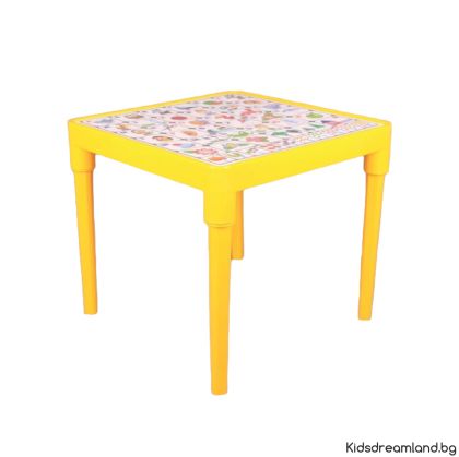 Детска маса с Българската азбука