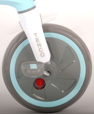 Сгъваемата триколка, Qplay, Tenco