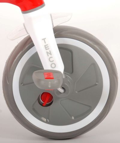 Сгъваемата триколка, Qplay, Tenco