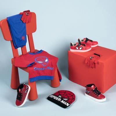 Детски спортни ботуши с Spiderman– с PVC подметка | Лицензиран продукт на Marvel